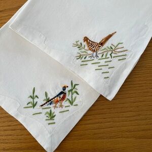 SET OF 6 EMBROIDERED DINNER NAPKINS